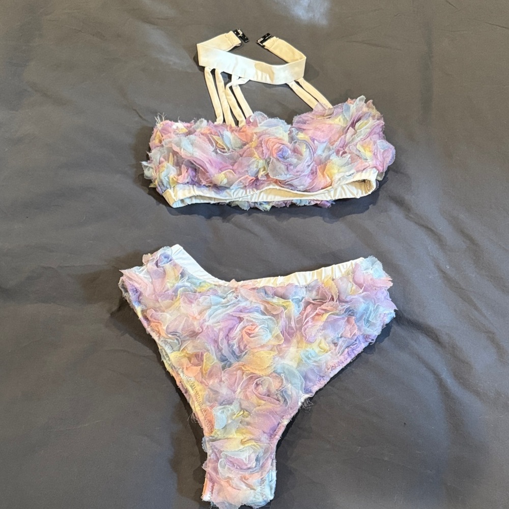 SHEIN Pastel Floral Bikini Set